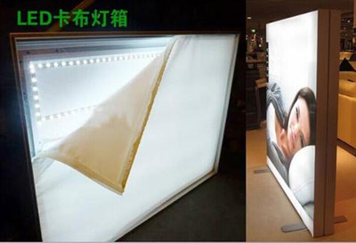 成都廣告水蜜桃视频在线免费噴繪工藝的手段也在不斷的提升